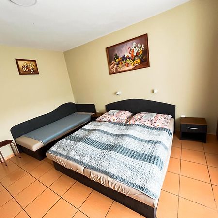 Apartman Taktik Veľký Meder Eksteriør billede