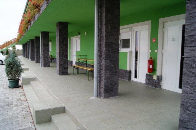Apartman Taktik Veľký Meder Eksteriør billede