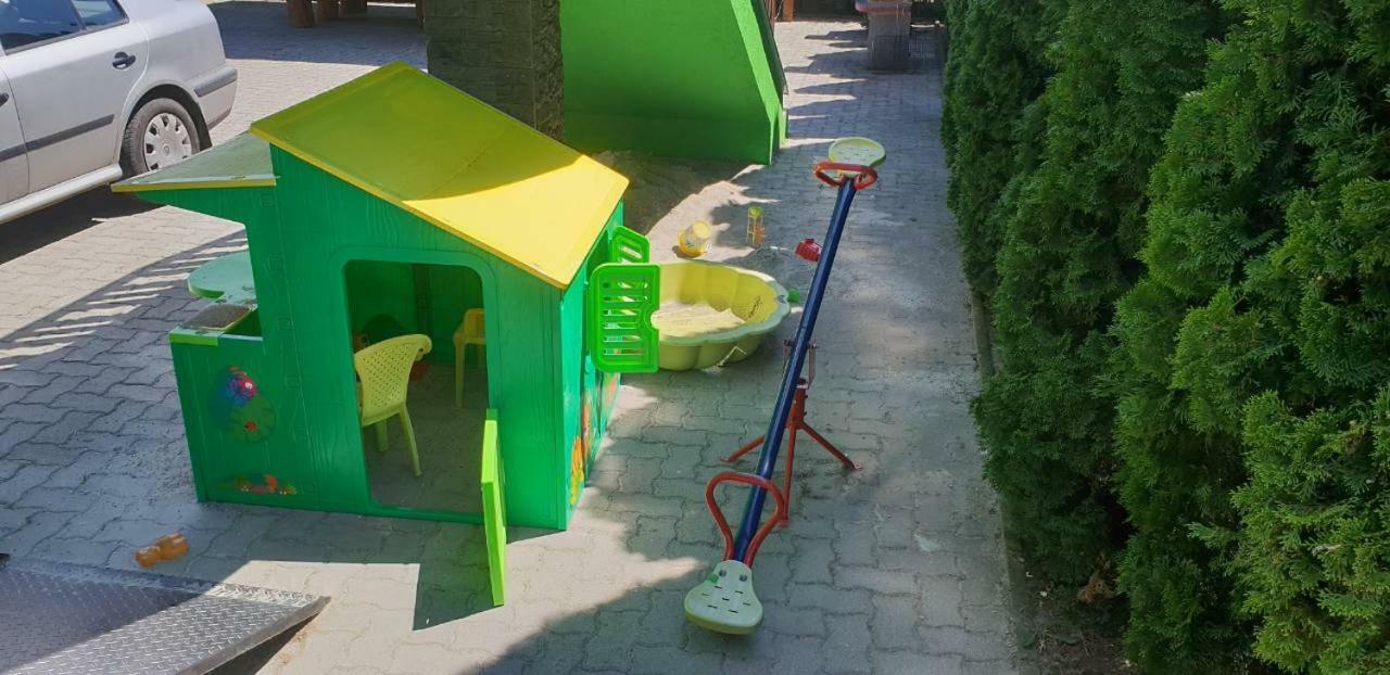 Apartman Taktik Veľký Meder Eksteriør billede